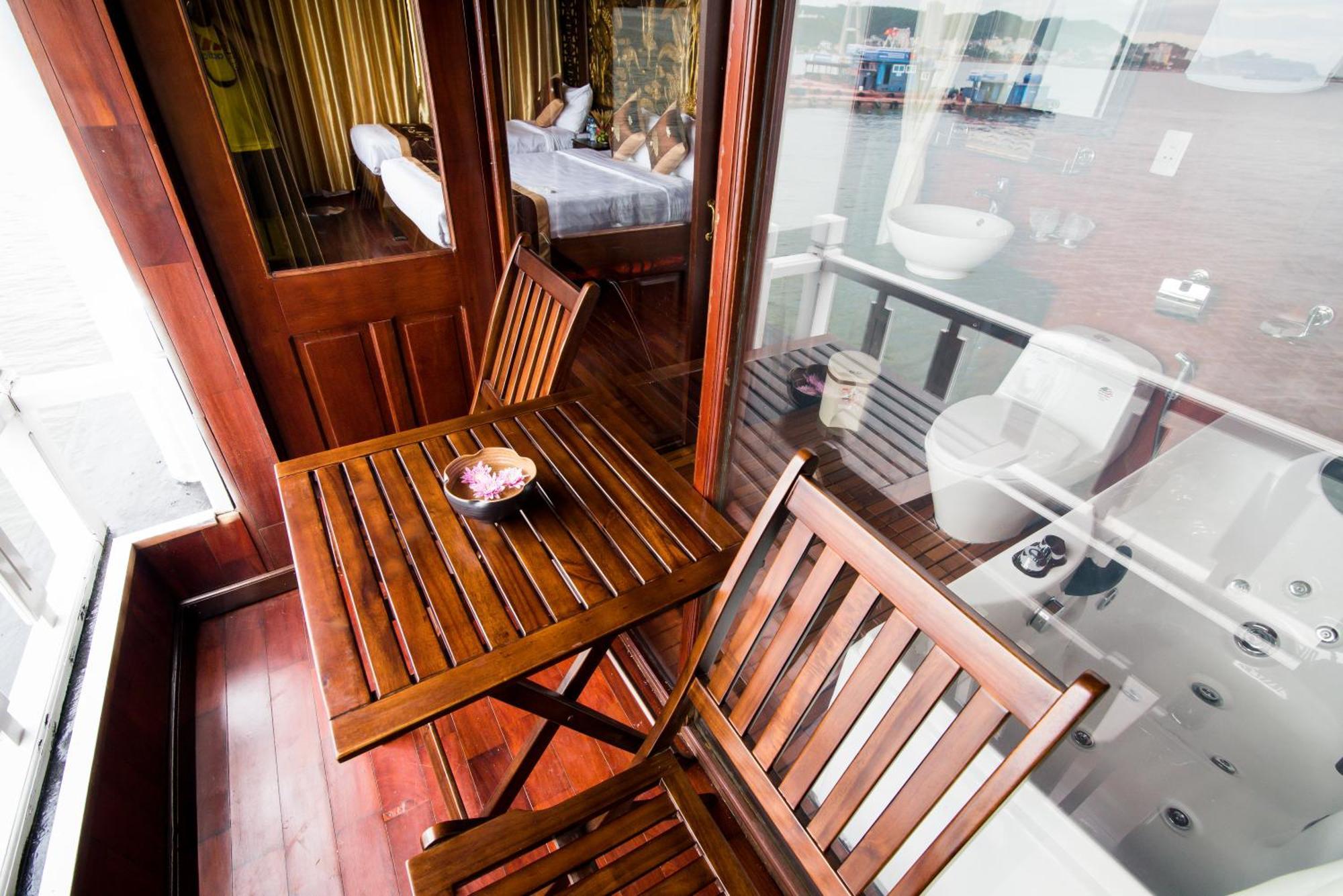 Renea Cruises Hạ Long Hotel Ngoại thất bức ảnh