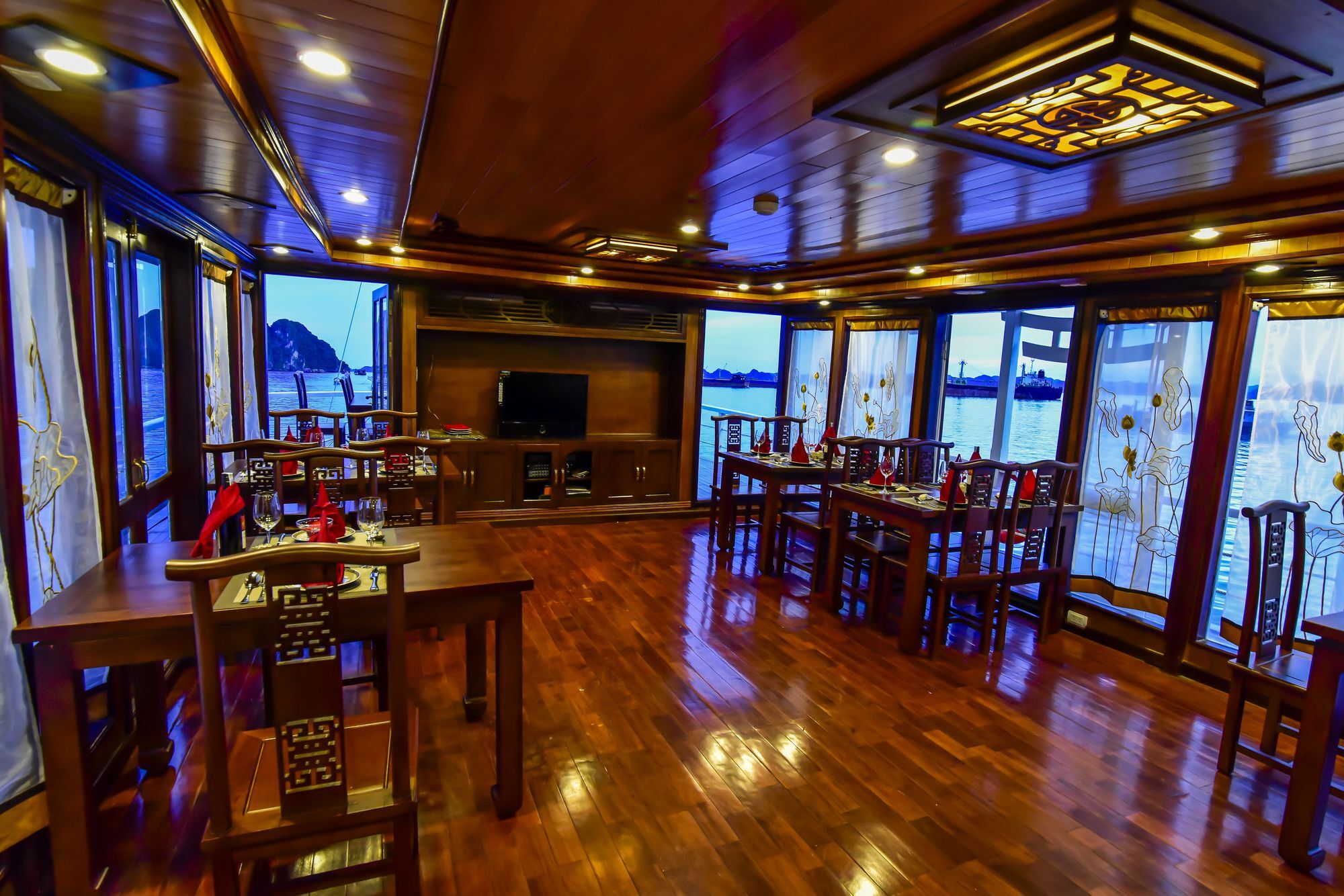 Renea Cruises Hạ Long Hotel Ngoại thất bức ảnh