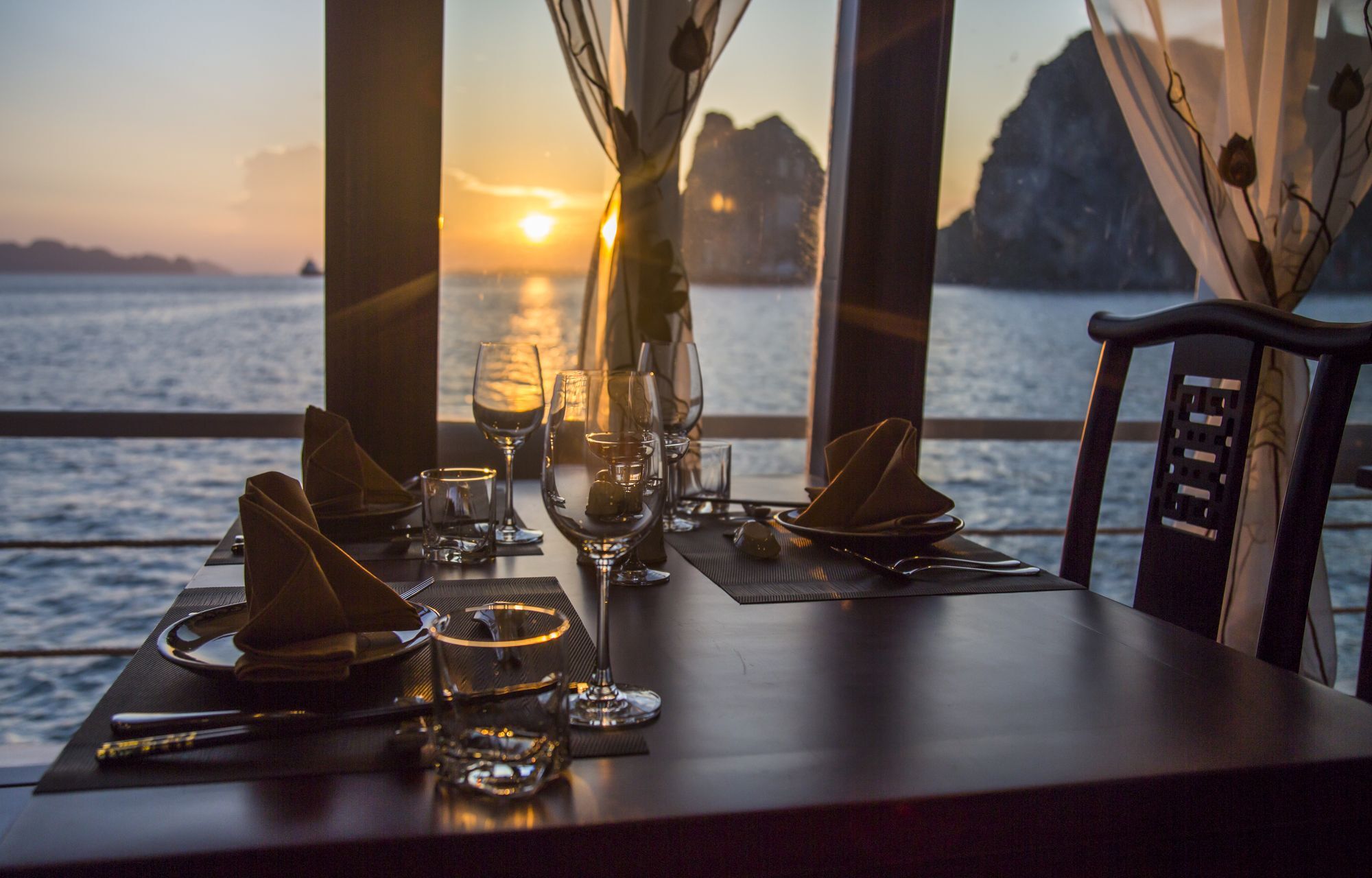 Renea Cruises Hạ Long Hotel Ngoại thất bức ảnh